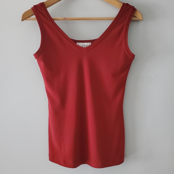 Joseph Ribkoff V-Neck Burgundy Camisole Tank Top Size: 4 - Picture 2 of 5